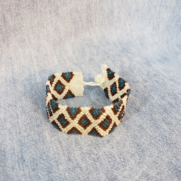 Beaded Bracelet - Picture 2 of 5